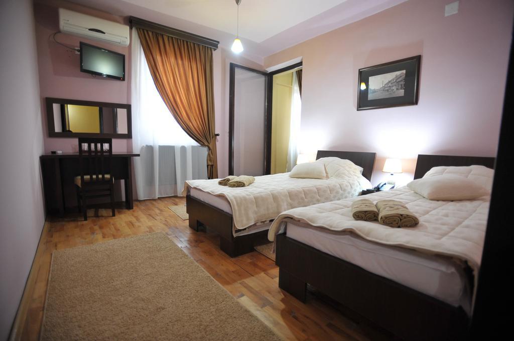 Kruševac Garni Hotel City חדר תמונה