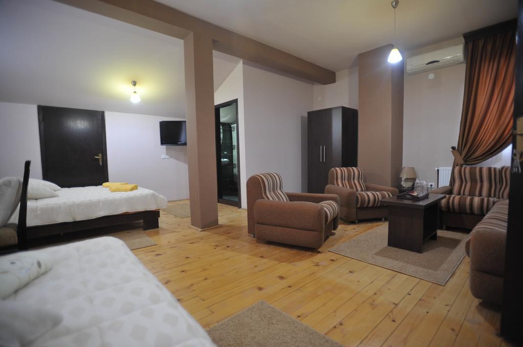 Kruševac Garni Hotel City מראה חיצוני תמונה