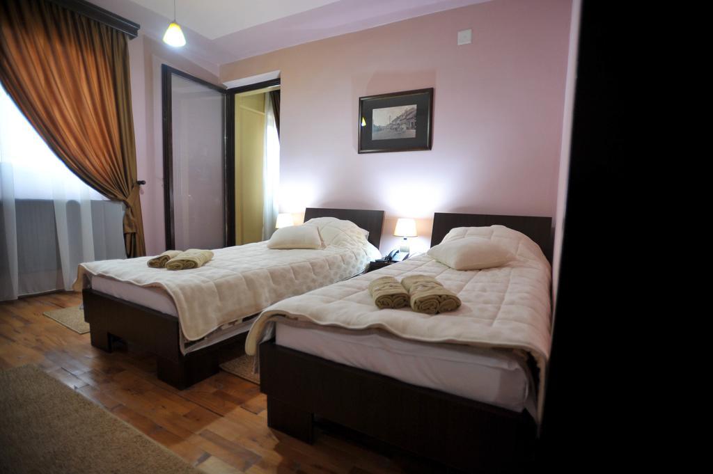 Kruševac Garni Hotel City חדר תמונה